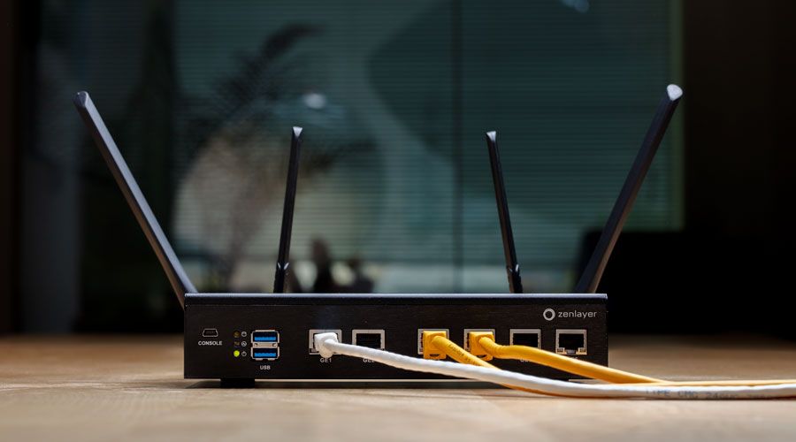 Zenlayer OOBM CPE Device