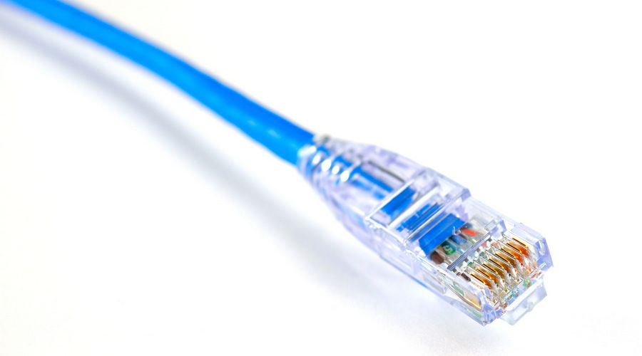 How to connect a private network to a public data center or cloud